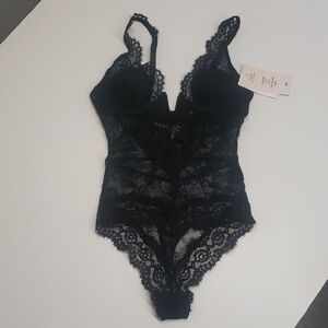 Women's Lace Bodysuit